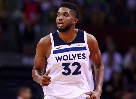 她在关键时 她在关键时